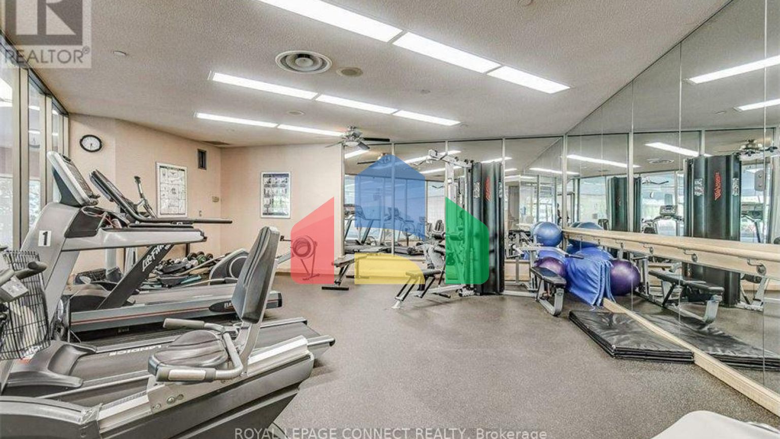 Residential - Condo/Apartment - Toronto, Canada - Canada