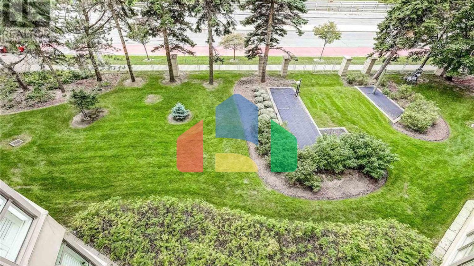 Residential - Condo/Apartment - Toronto, Canada - Canada