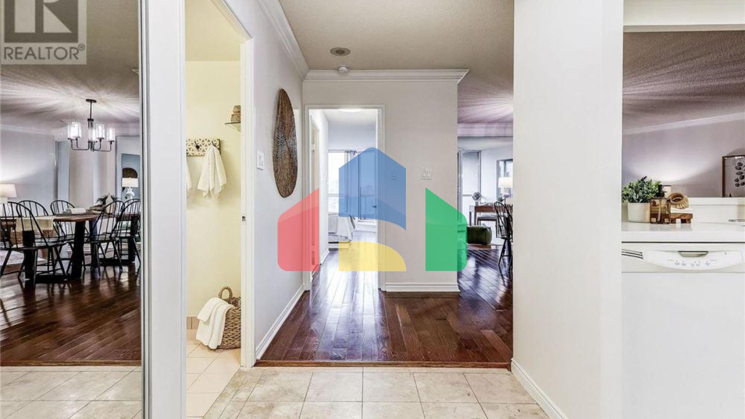 Residential - Condo/Apartment - Toronto, Canada - Canada