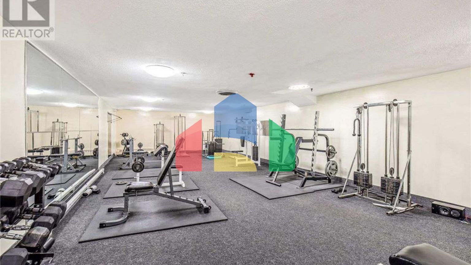 Residential - Condo/Apartment - Toronto, Canada - Canada