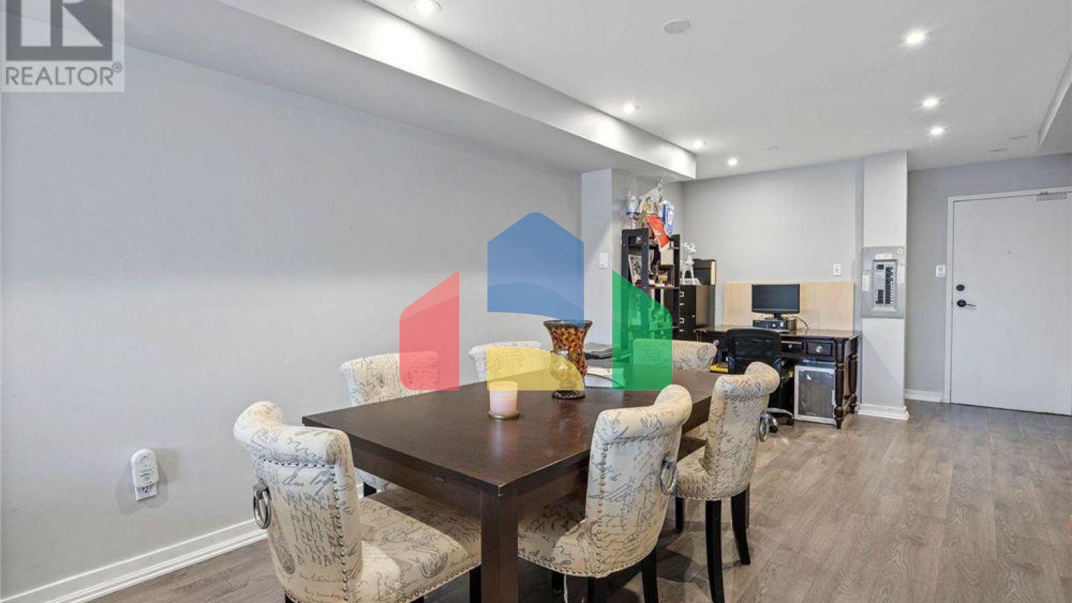 Residential - Condo/Apartment - Toronto, Canada - Canada