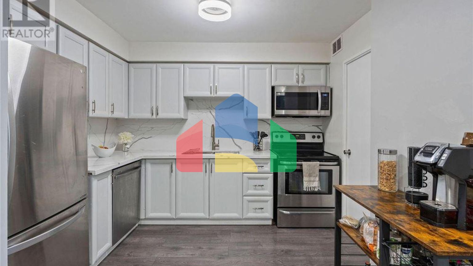 Residential - Condo/Apartment - Toronto, Canada - Canada