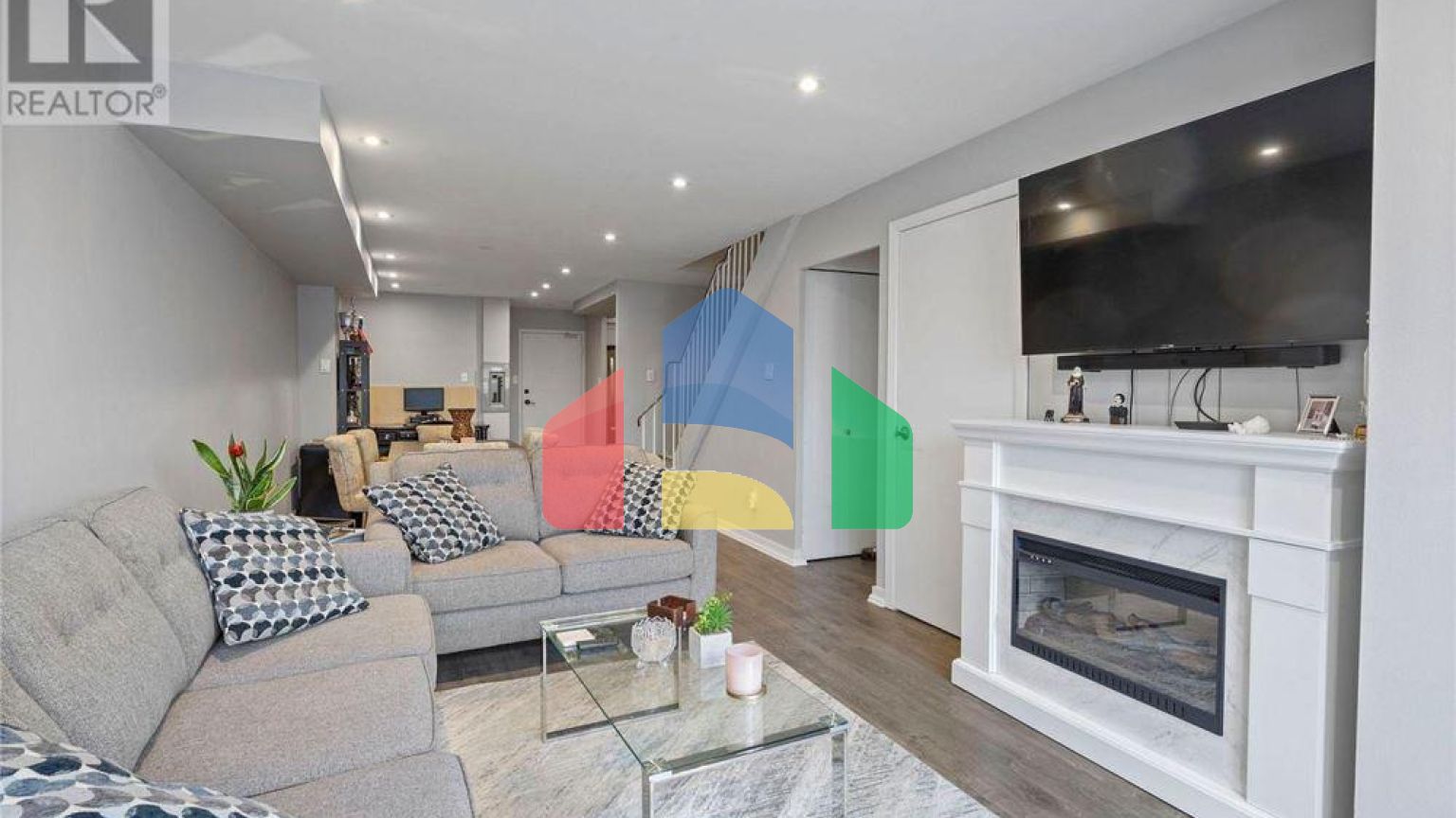 Residential - Condo/Apartment - Toronto, Canada - Canada