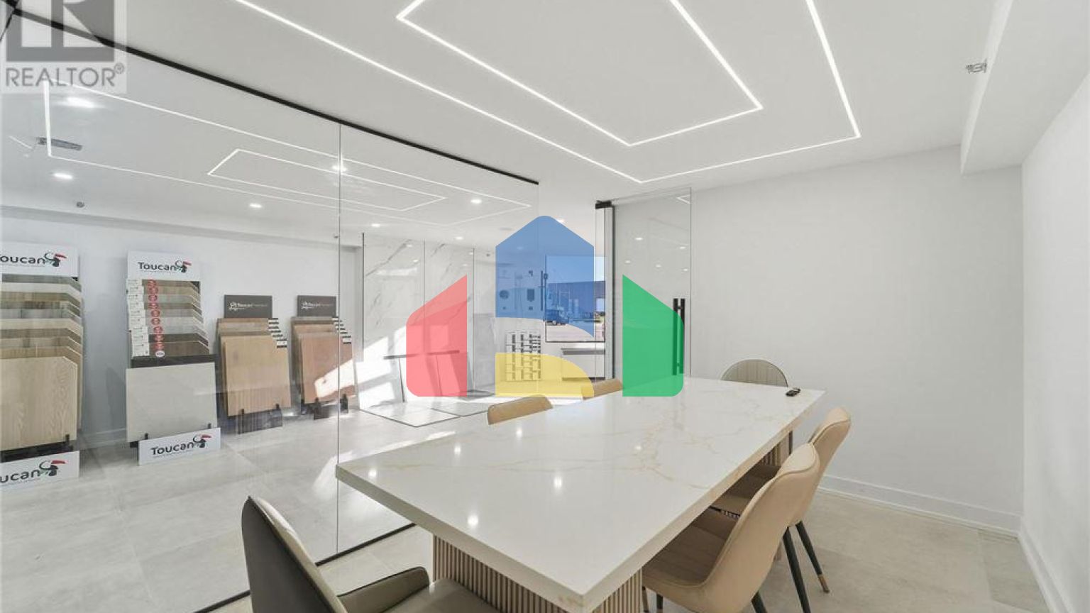 Commercial - Commercial/Retail - Toronto, Canada - Canada