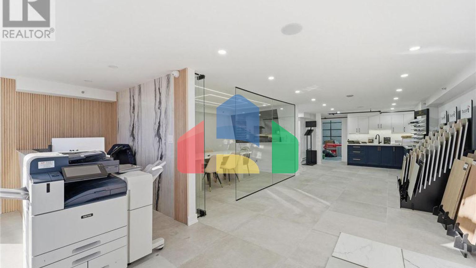 Commercial - Commercial/Retail - Toronto, Canada - Canada