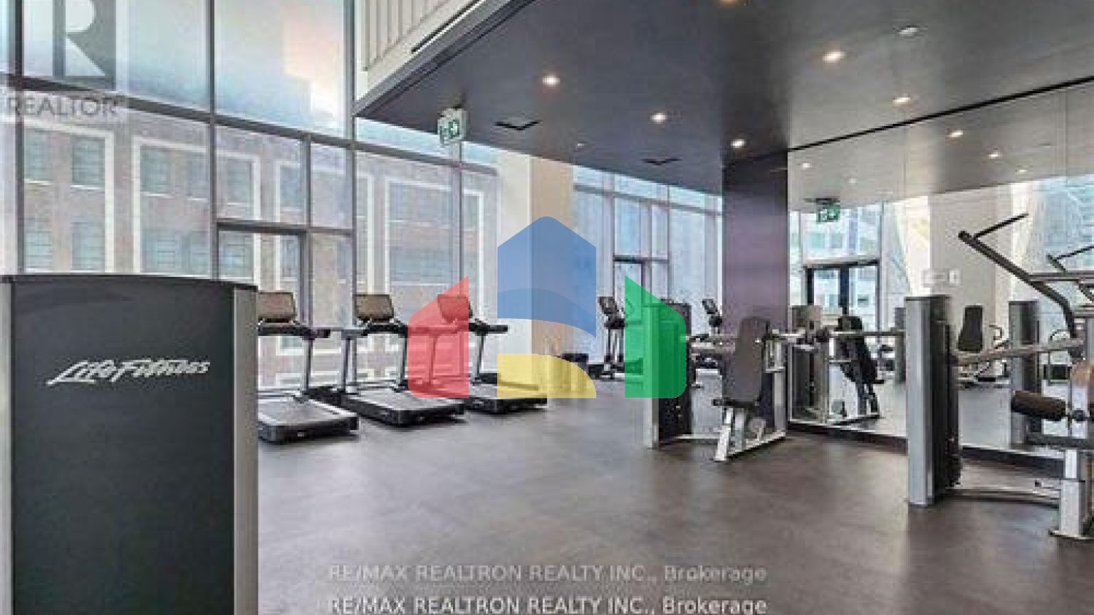 Residential - Condo/Apartment - Toronto, Canada - Canada