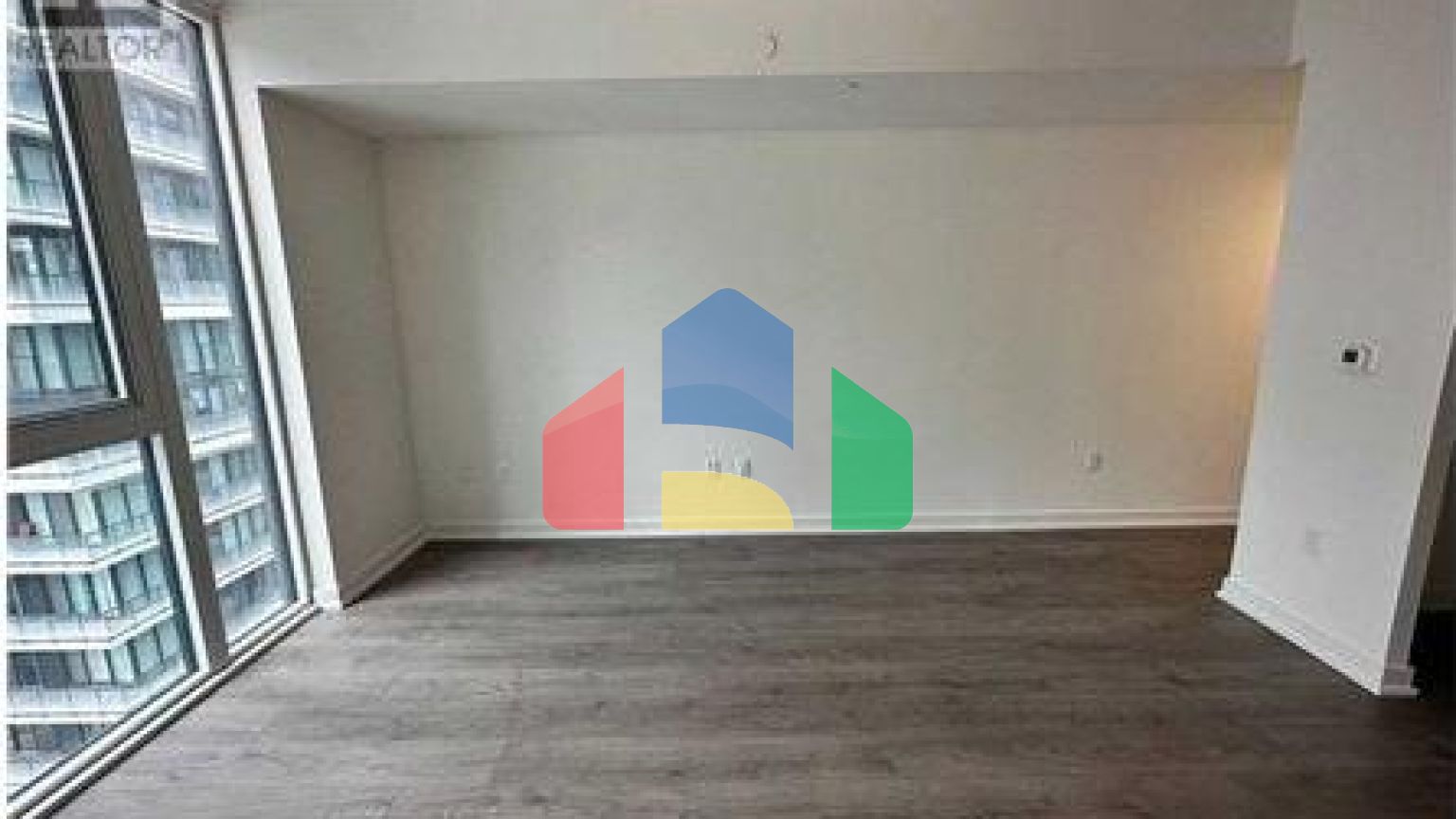 Residential - Condo/Apartment - Toronto, Canada - Canada