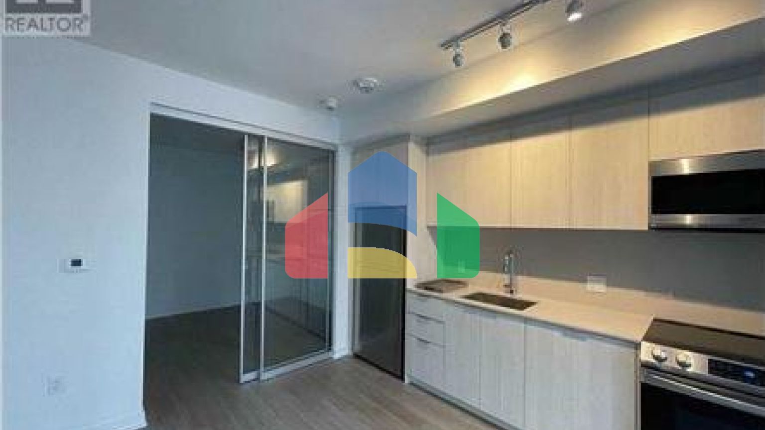 Residential - Condo/Apartment - Toronto, Canada - Canada