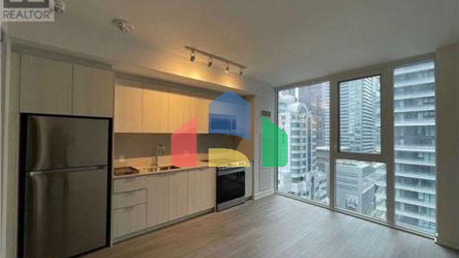 Residential - Condo/Apartment - Toronto, Canada - Canada