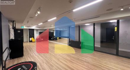 Residential - Single Family Home - Toronto, Canada - Canada