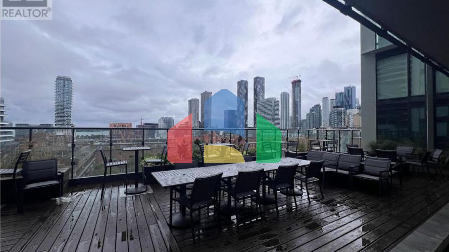 Residential - Single Family Home - Toronto, Canada - Canada