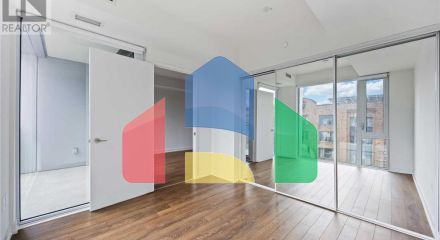 Residential - Single Family Home - Toronto, Canada - Canada