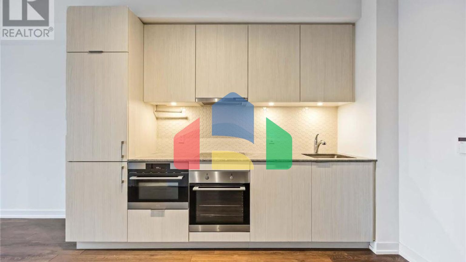 Residential - Single Family Home - Toronto, Canada - Canada