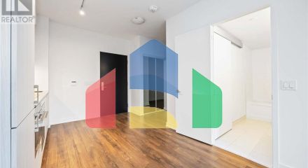 Residential - Single Family Home - Toronto, Canada - Canada