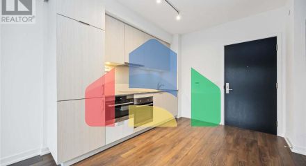 Residential - Single Family Home - Toronto, Canada - Canada