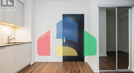 Residential - Single Family Home - Toronto, Canada - Canada