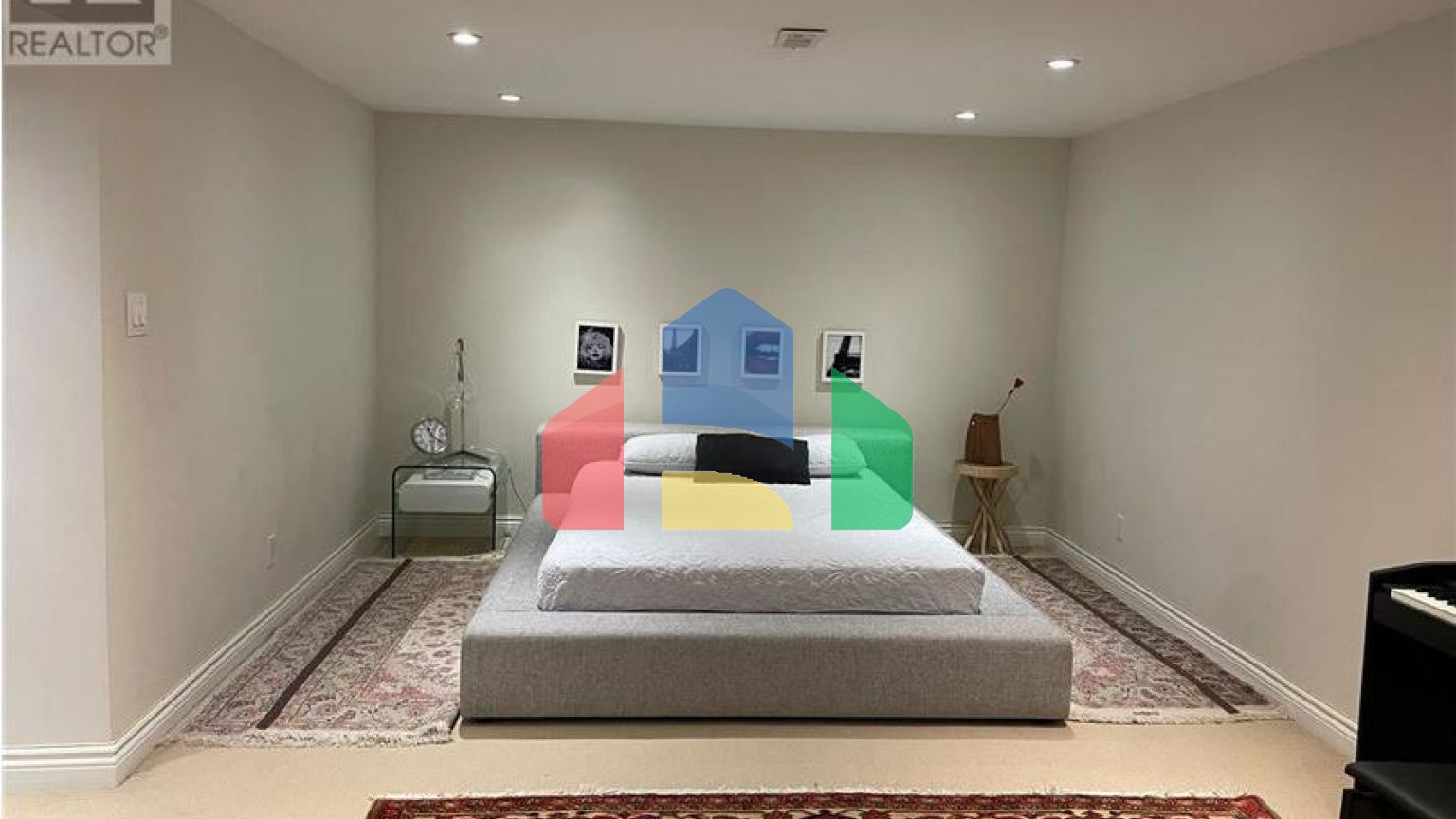 Residential - Single Family Home - Toronto, Canada - Canada