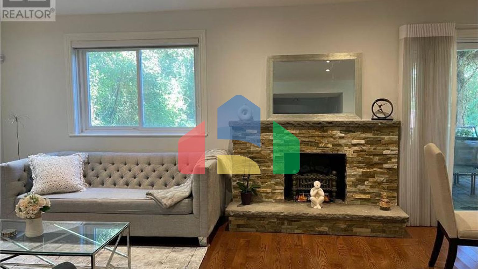 Residential - Single Family Home - Toronto, Canada - Canada