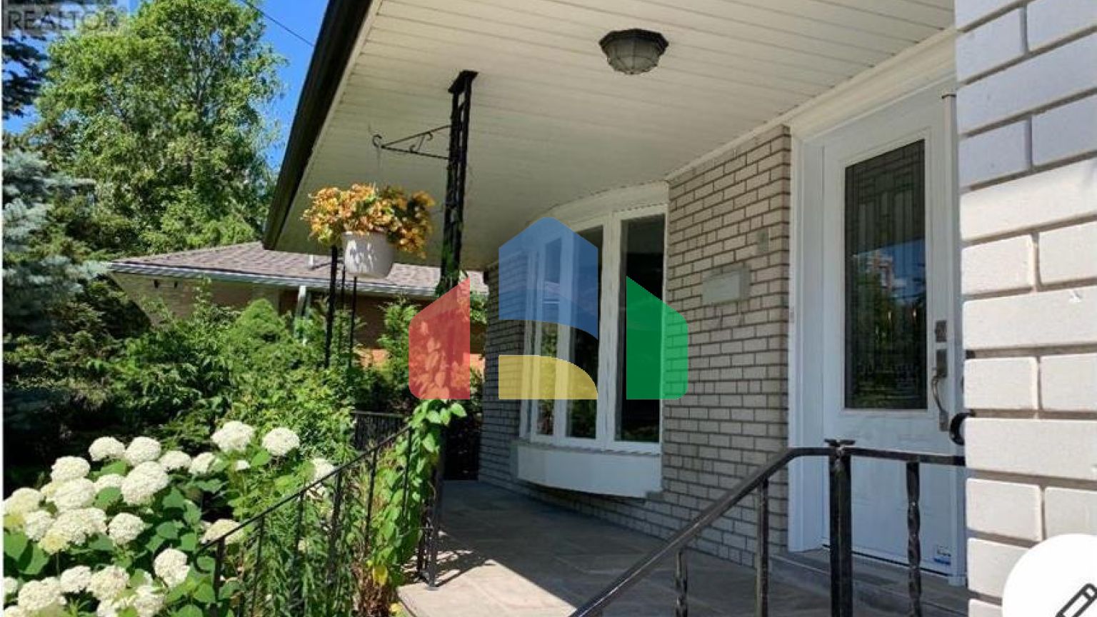 Residential - Single Family Home - Toronto, Canada - Canada