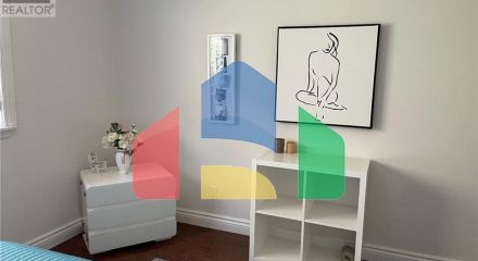 Residential - Single Family Home - Toronto, Canada - Canada