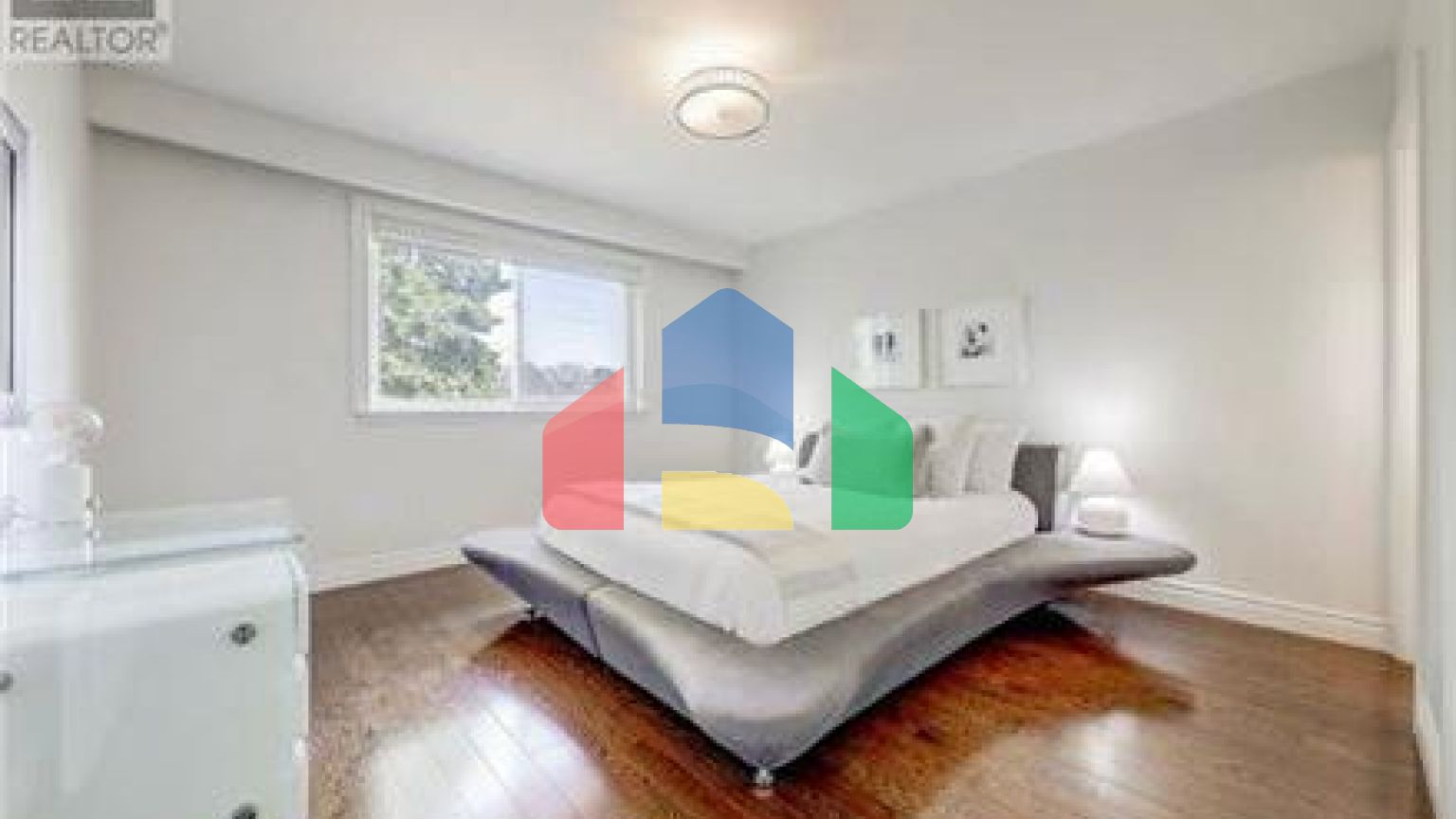 Residential - Single Family Home - Toronto, Canada - Canada