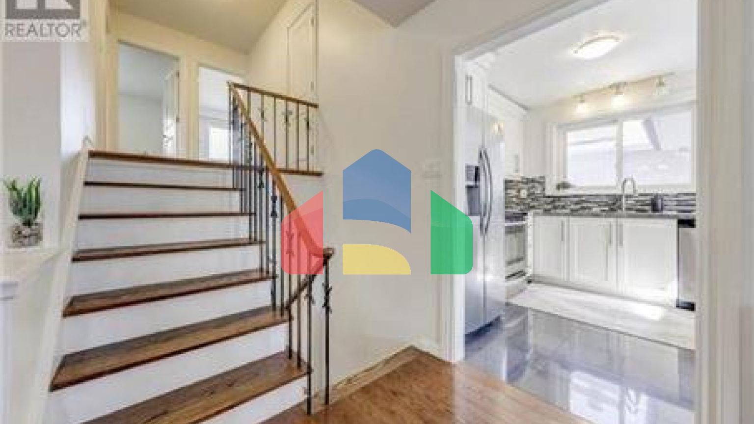 Residential - Single Family Home - Toronto, Canada - Canada