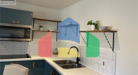 Residential - Single Family Home - Toronto, Canada - Canada