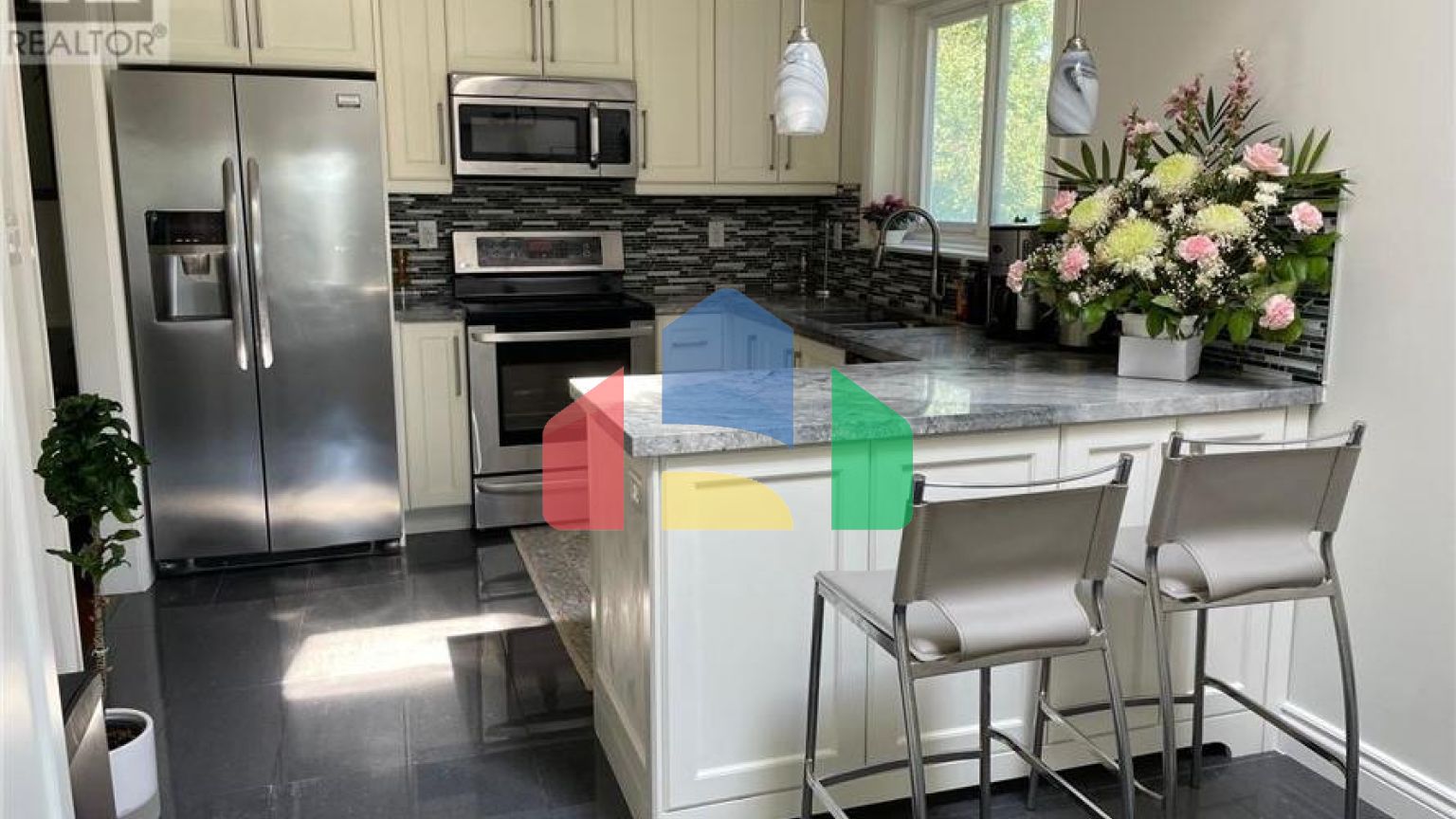 Residential - Single Family Home - Toronto, Canada - Canada