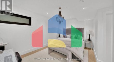 Residential - Single Family Home - Toronto, Canada - Canada