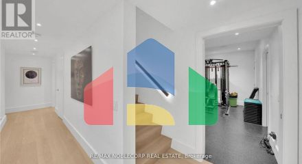 Residential - Single Family Home - Toronto, Canada - Canada