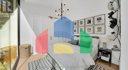 Residential - Single Family Home - Toronto, Canada - Canada