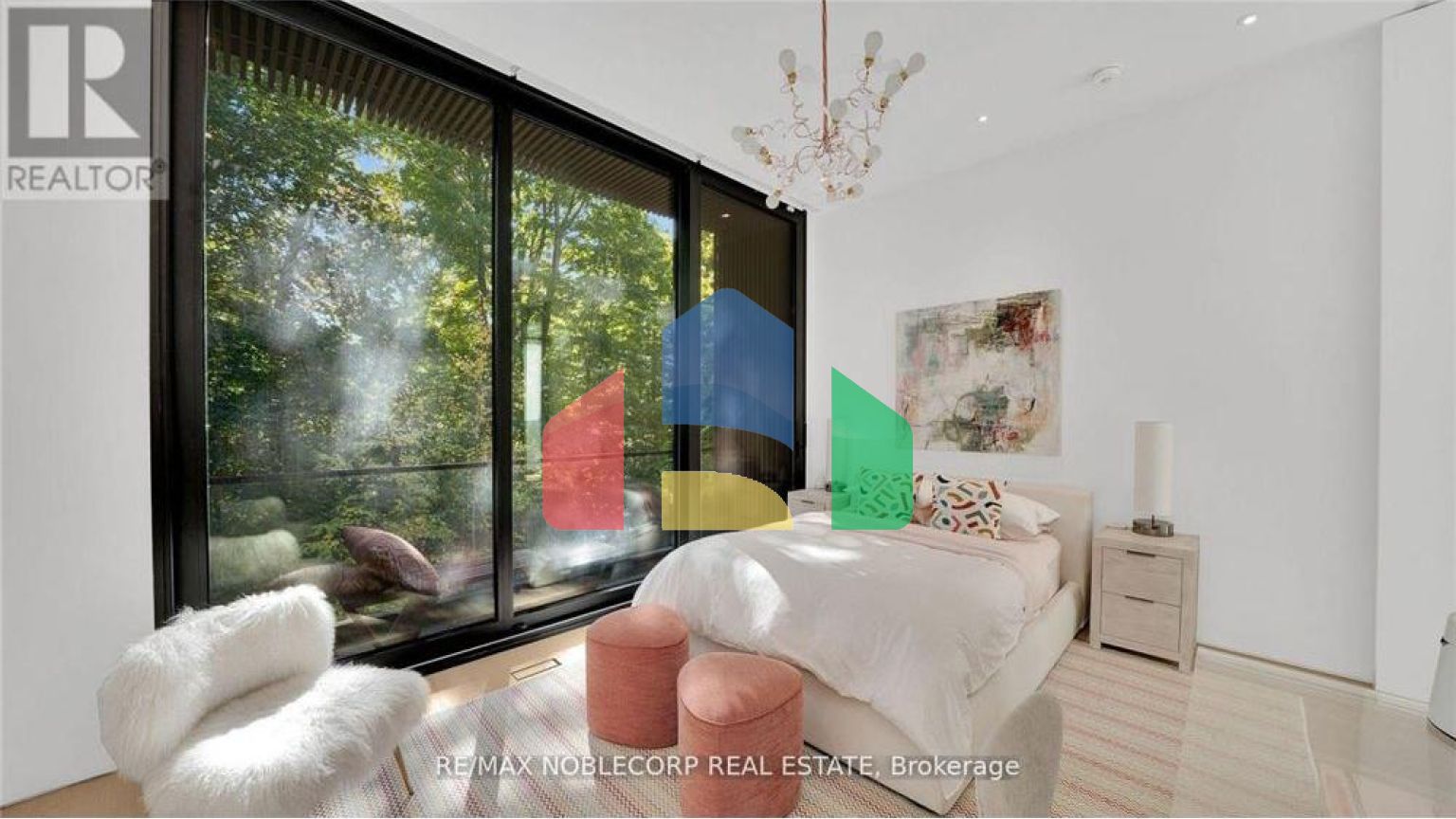 Residential - Single Family Home - Toronto, Canada - Canada