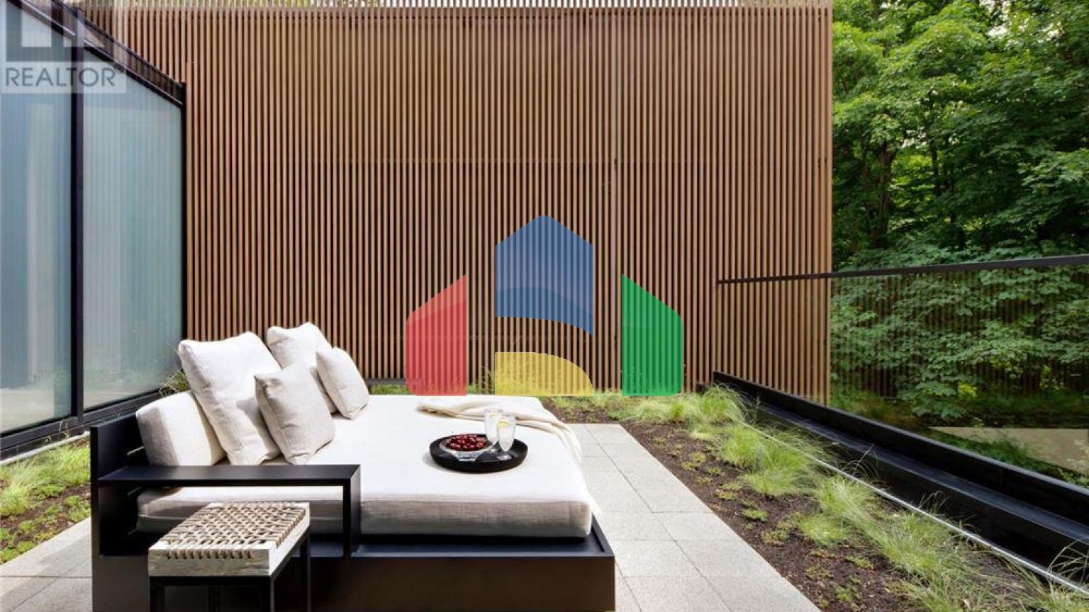 Residential - Single Family Home - Toronto, Canada - Canada