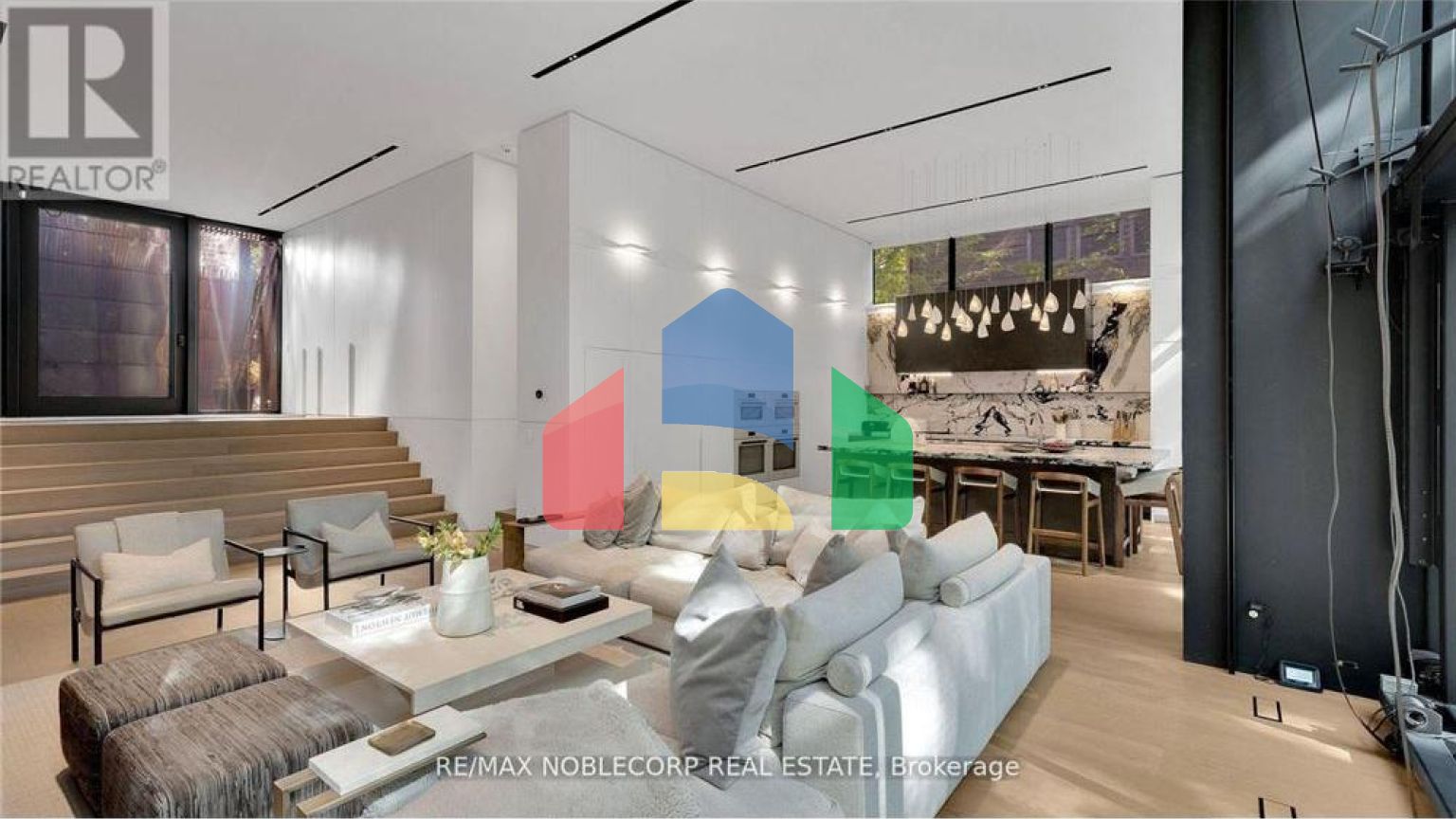 Residential - Single Family Home - Toronto, Canada - Canada