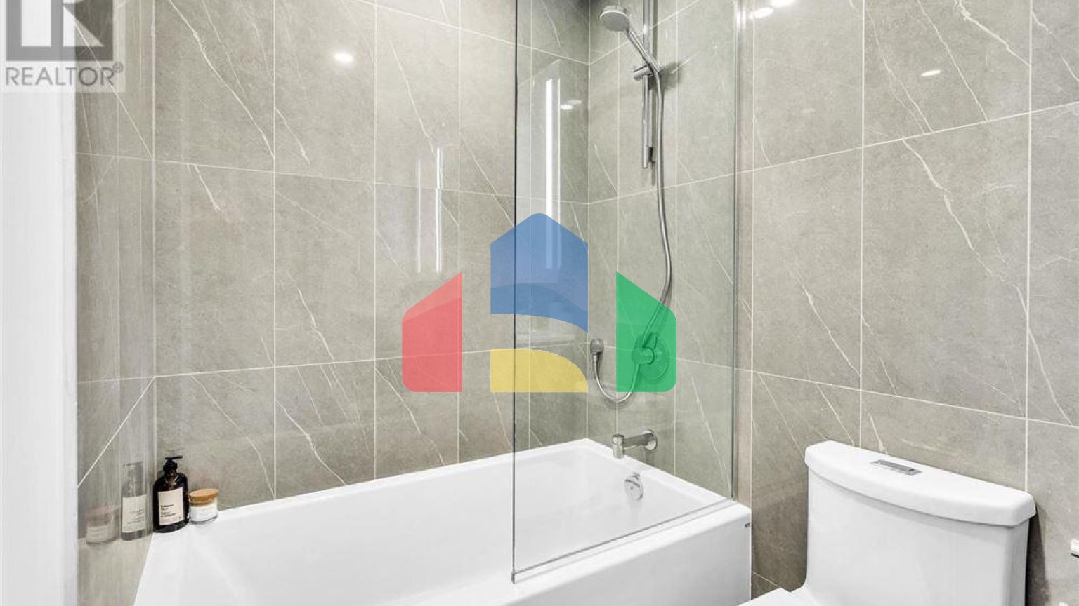 Residential - Single Family Home - Toronto, Canada - Canada