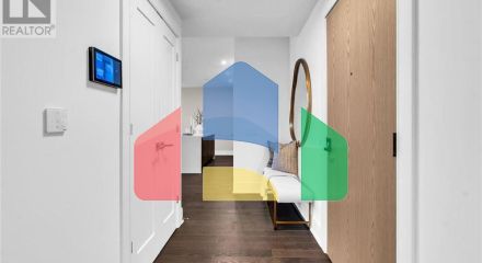 Residential - Single Family Home - Toronto, Canada - Canada