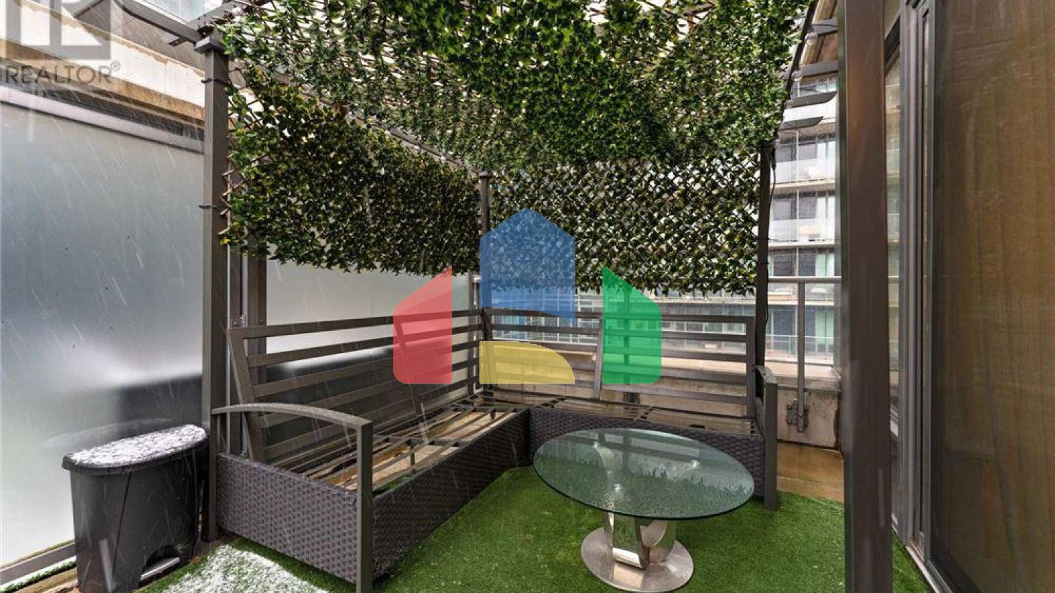 Residential - Condo/Apartment - Toronto, Canada - Canada