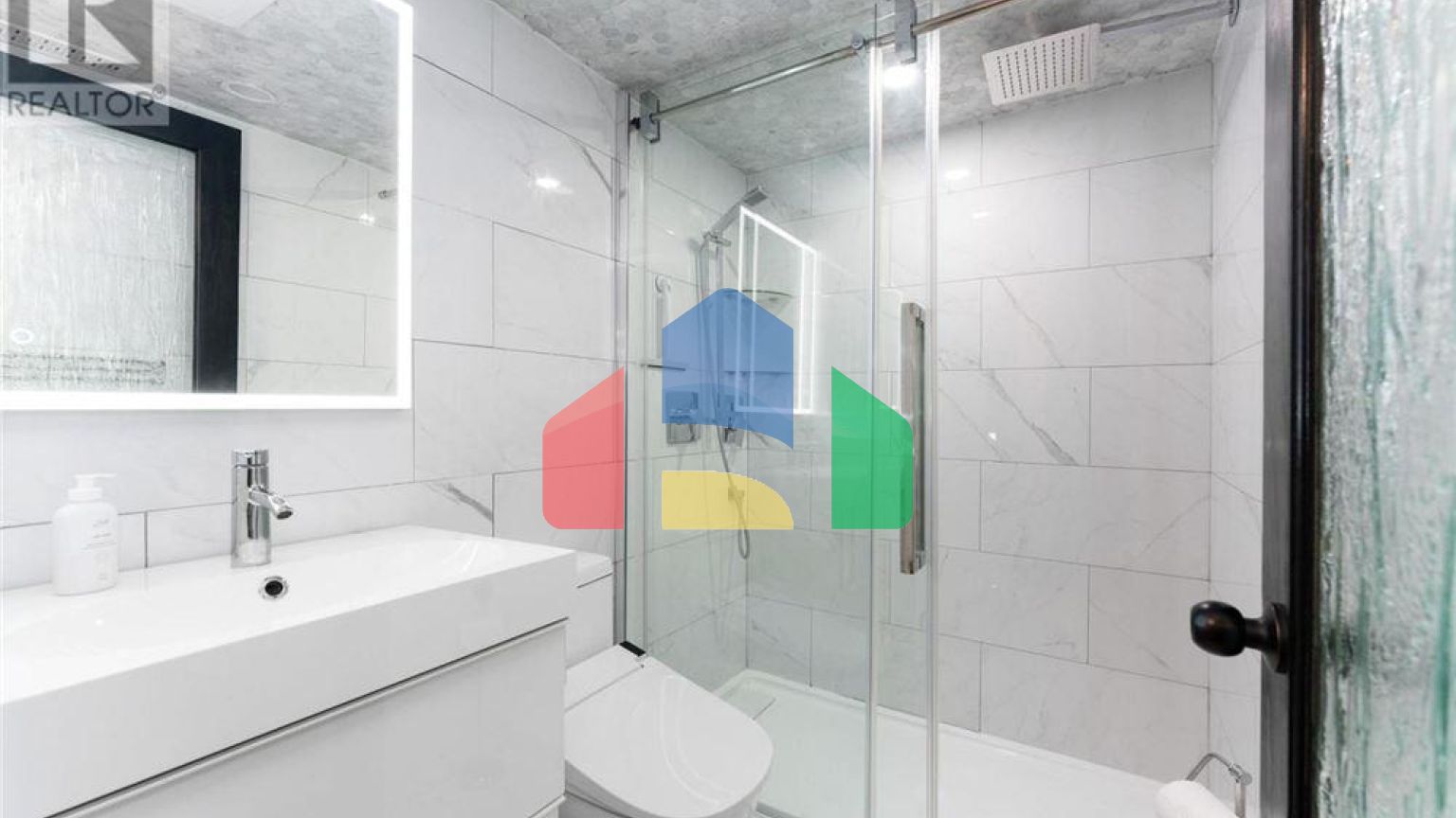 Residential - Condo/Apartment - Toronto, Canada - Canada