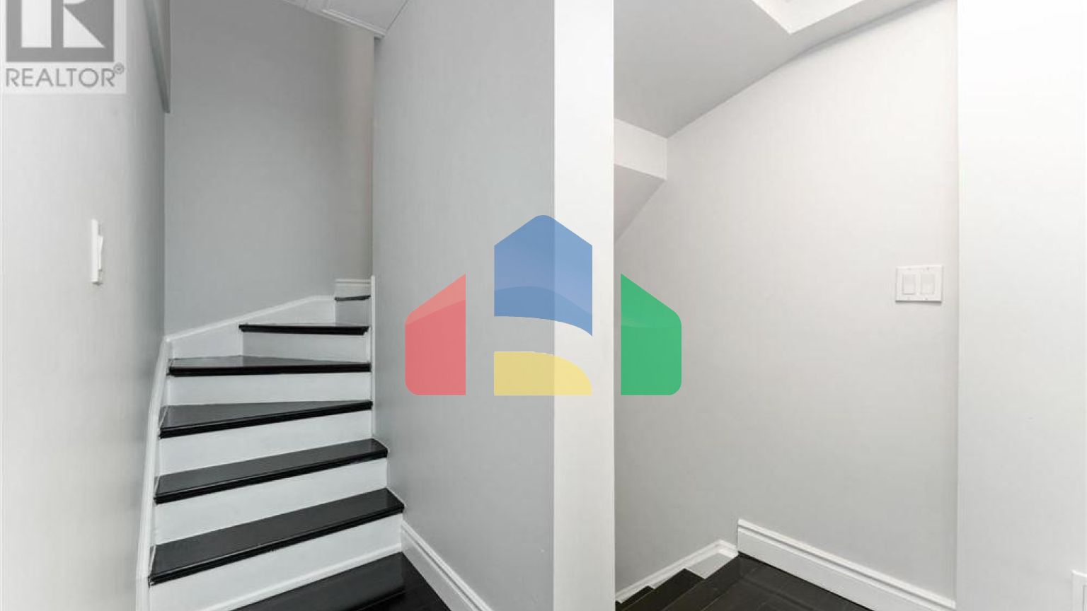 Residential - Condo/Apartment - Toronto, Canada - Canada