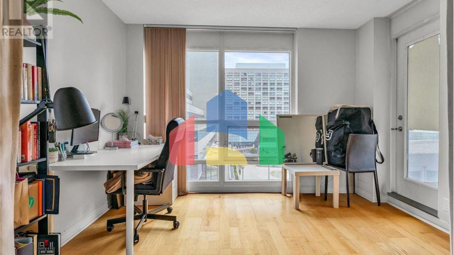 Residential - Condo/Apartment - Toronto, Canada - Canada