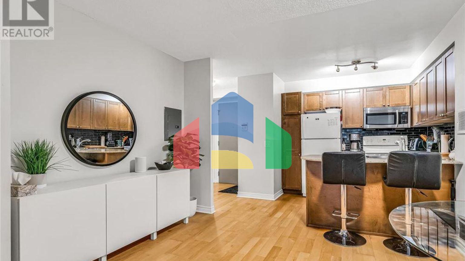 Residential - Condo/Apartment - Toronto, Canada - Canada