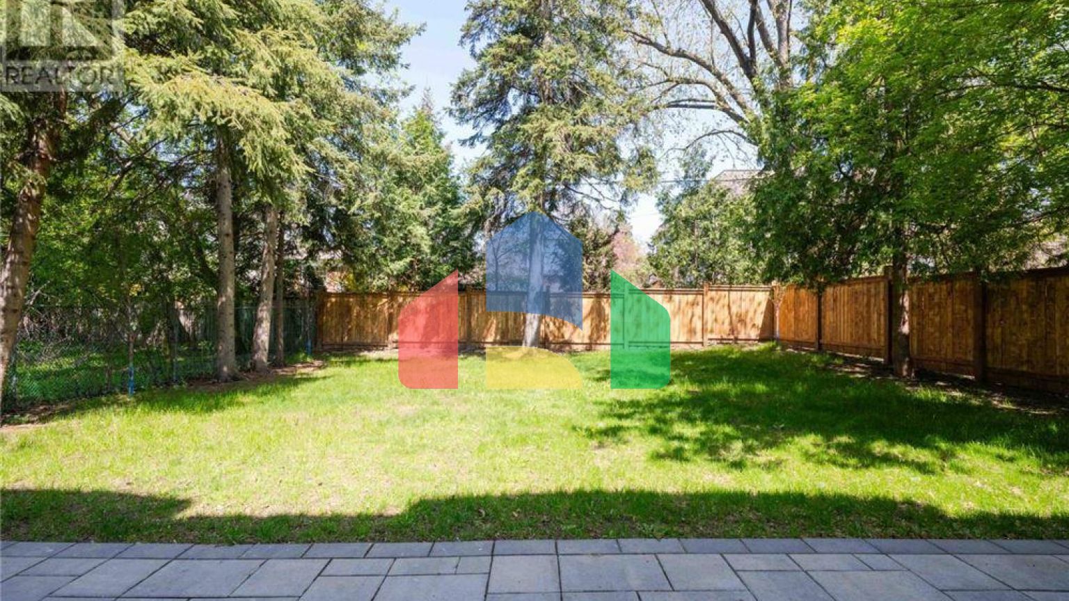 Residential - Single Family Home - Toronto, Canada - Canada