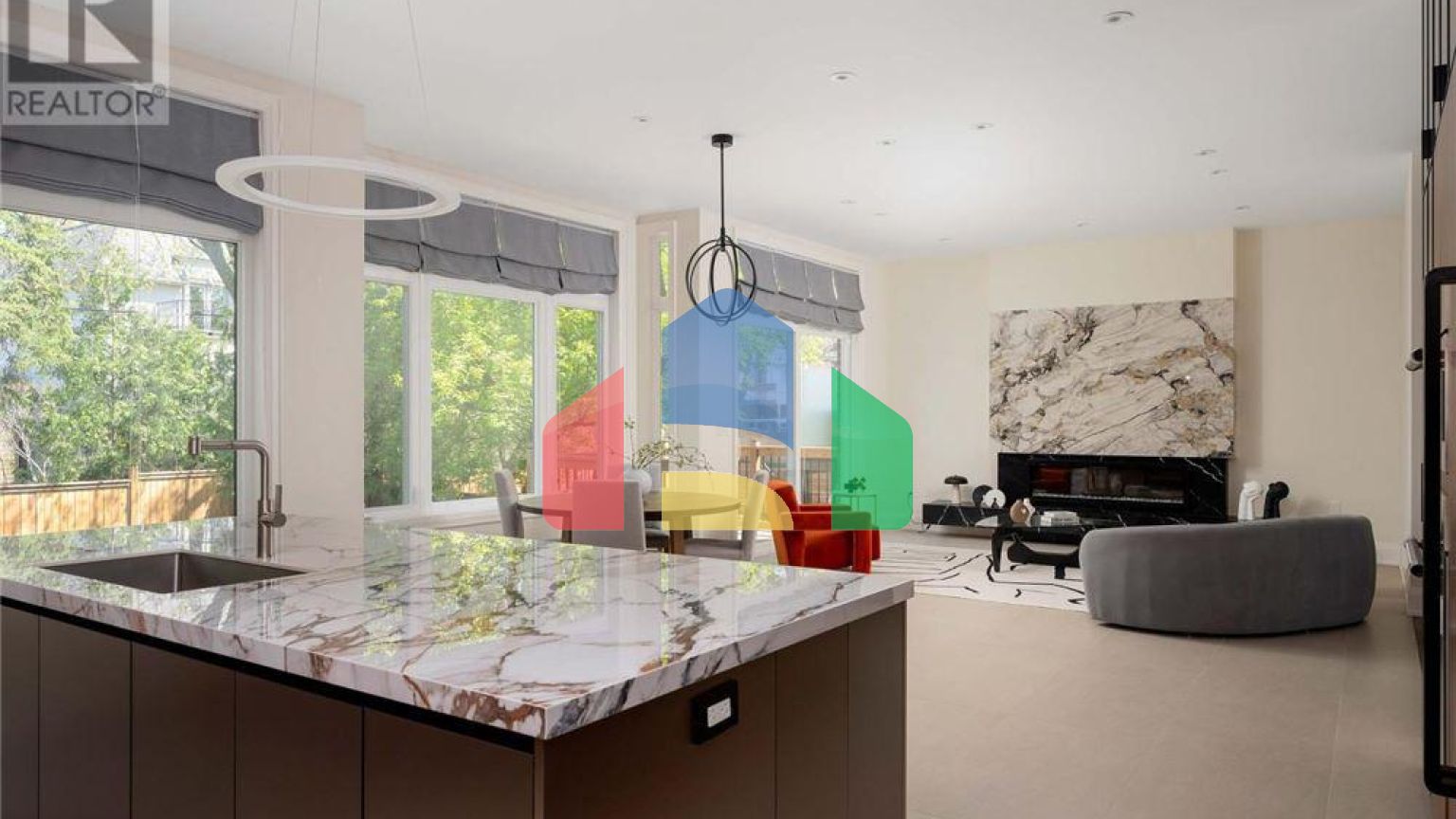 Residential - Single Family Home - Toronto, Canada - Canada