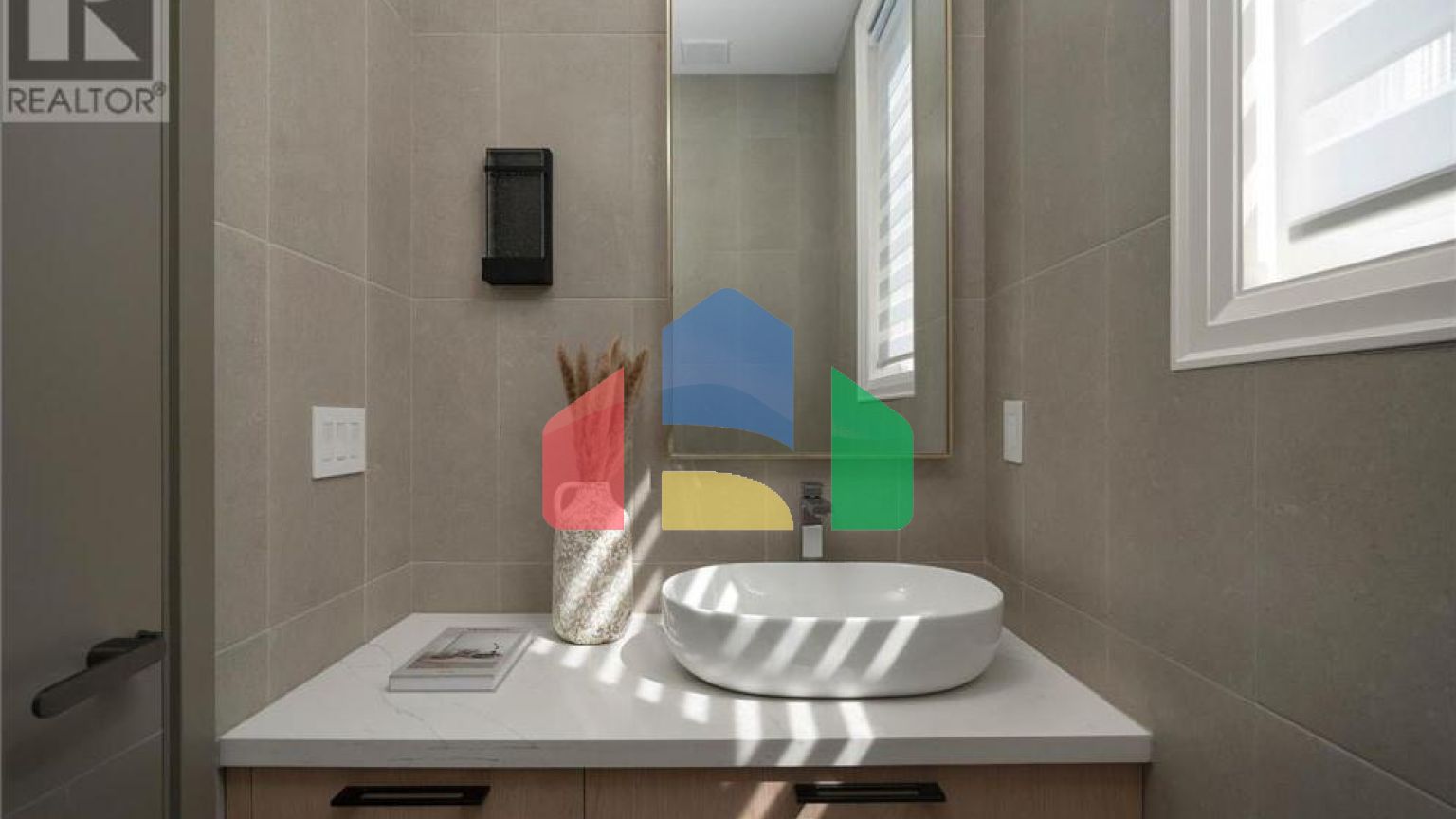 Residential - Single Family Home - Toronto, Canada - Canada