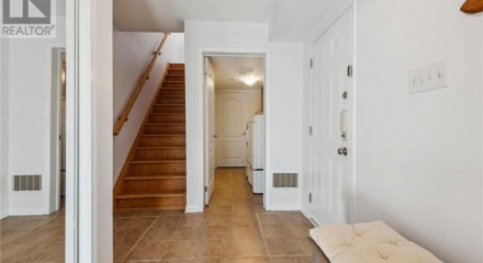 Residential - Single Family Home - Toronto, Canada - Canada