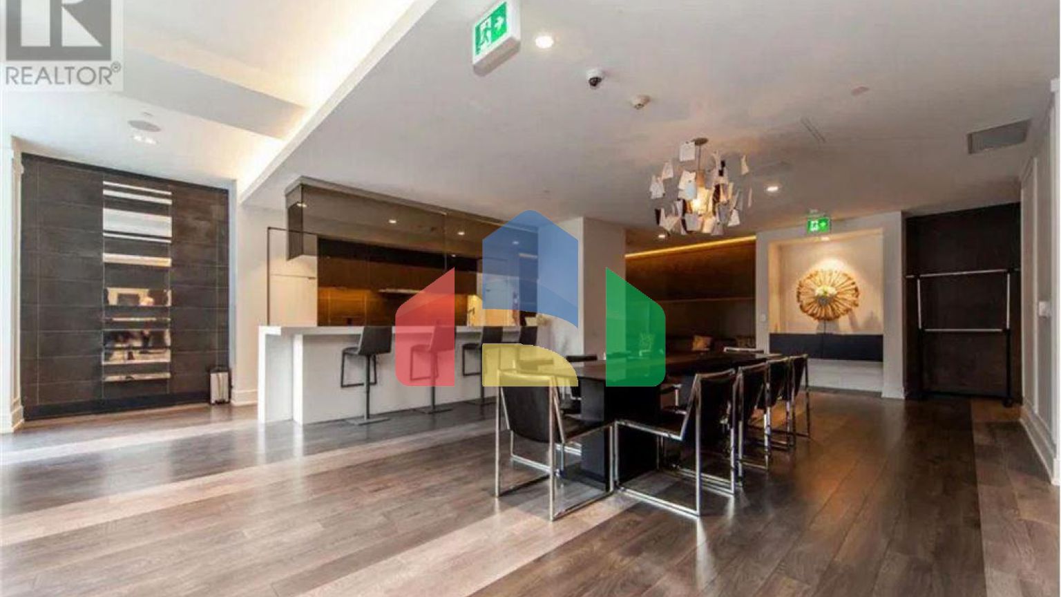 Residential - Condo/Apartment - Toronto, Canada - Canada