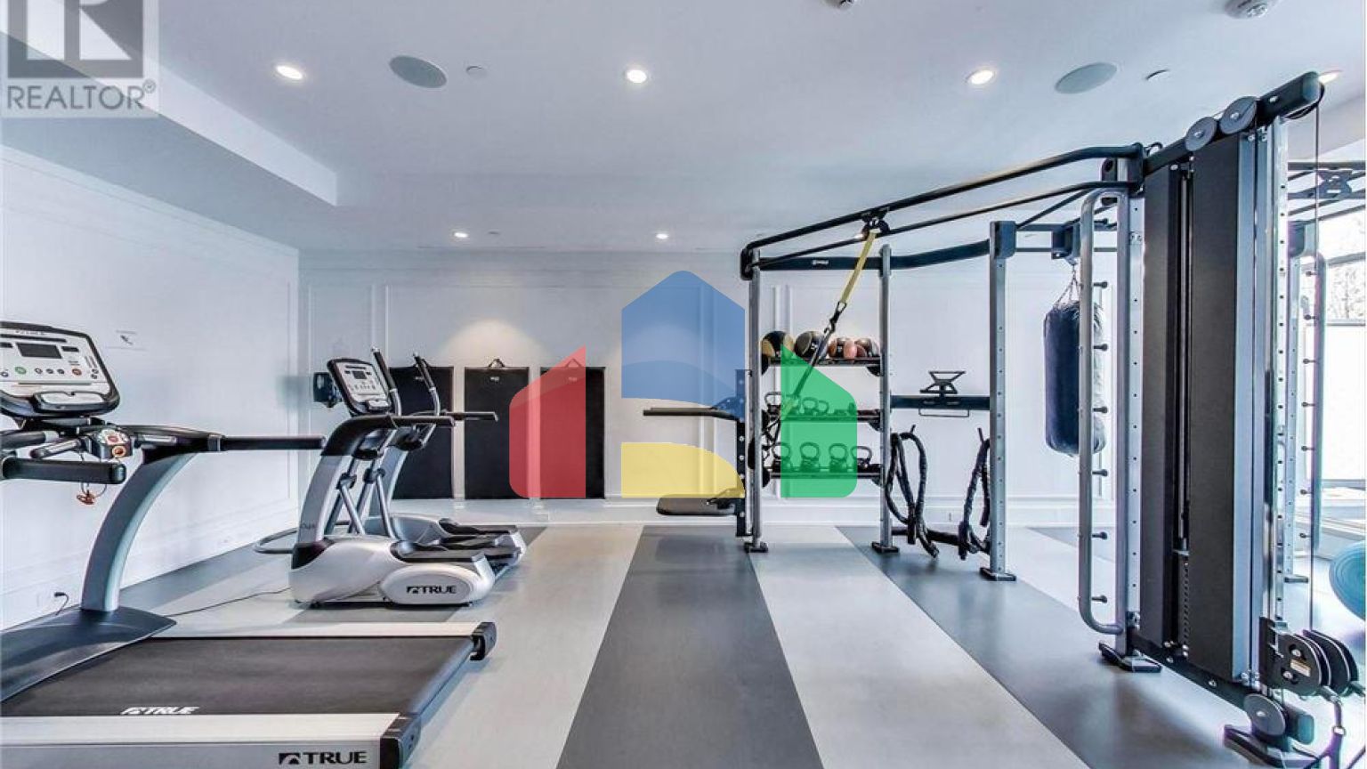 Residential - Condo/Apartment - Toronto, Canada - Canada