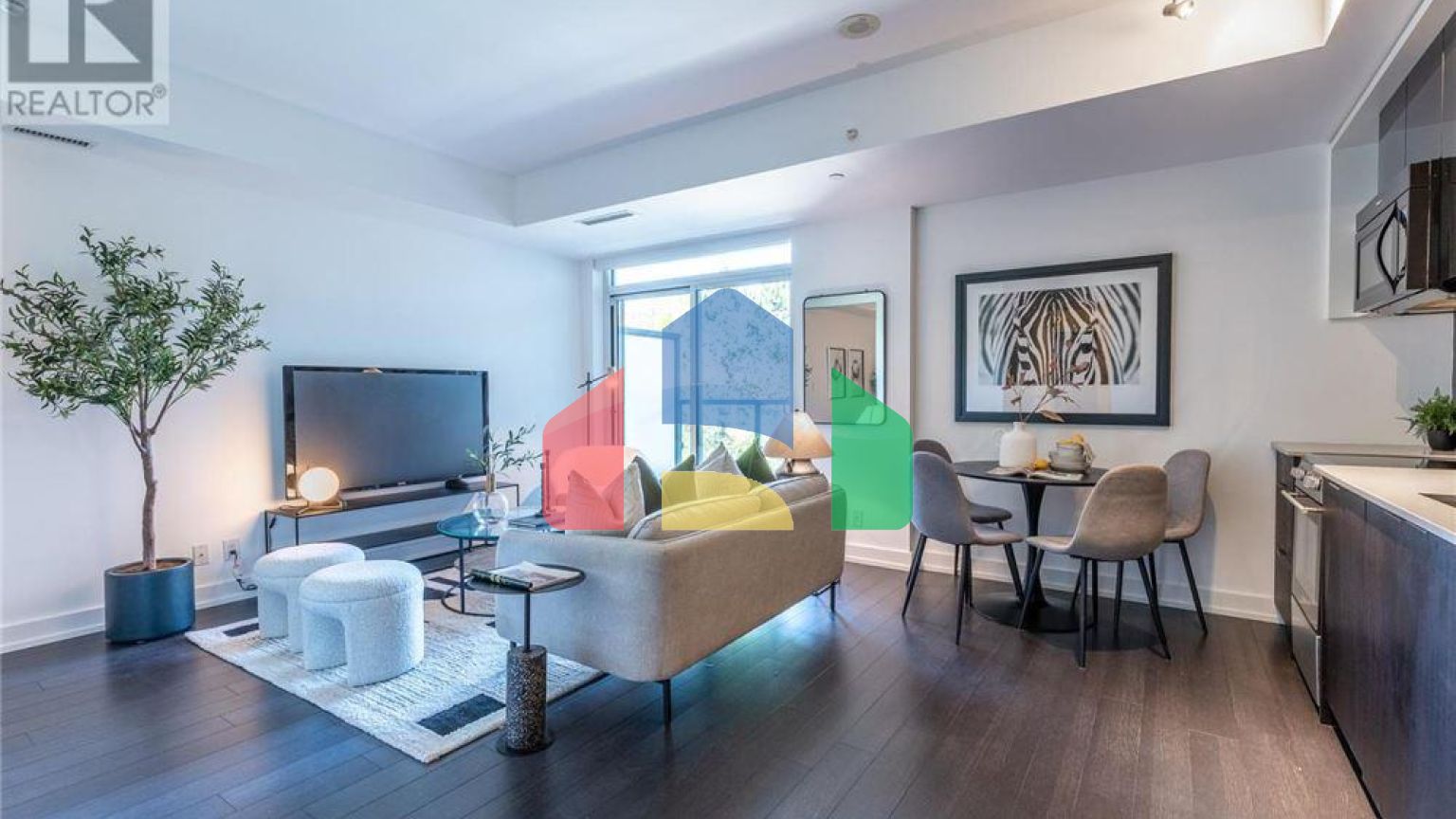 Residential - Condo/Apartment - Toronto, Canada - Canada