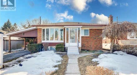 Residential - Single Family Home - Toronto, Canada - Canada