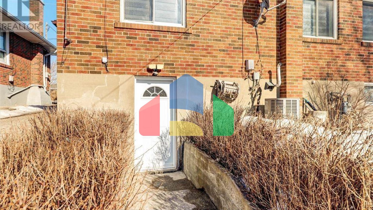 Residential - Single Family Home - Toronto, Canada - Canada